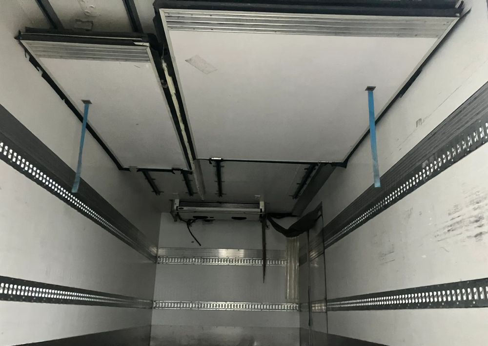 DAF Daf LF 16.250 chłodnia multi temperatura 16 palet - Refrigerator truck: picture 4 DAF Daf LF 16.250 chłodnia multi temperatura 16 palet - Refrigerator truck: picture 4