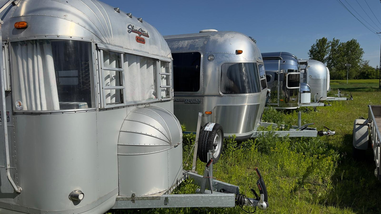 1992 Airstream Classic 1992 Airstream Classic – Fully Rebuilt Vintage Travel Trailer - Vending trailer: picture 3 1992 Airstream Classic 1992 Airstream Classic – Fully Rebuilt Vintage Travel Trailer - Vending trailer: picture 3