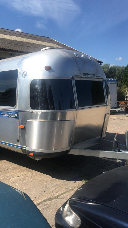 1992 Airstream Classic 1992 Airstream Classic – Fully Rebuilt Vintage Travel Trailer - Vending trailer: picture 4 1992 Airstream Classic 1992 Airstream Classic – Fully Rebuilt Vintage Travel Trailer - Vending trailer: picture 4