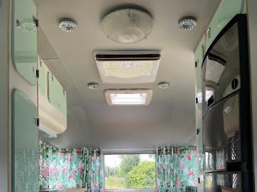 Camper 1968 Airstream Silver Streak 1968 Airstream Silver Streak – Fully Rebuilt Vintage Travel Trailer: picture 15