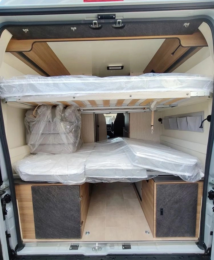 New Camper Fiat Ducato Rimor Horus 45 NEW AUTOMAT Grau Truma Diesel Lampen FULL LED 4-Sitzer: picture 11