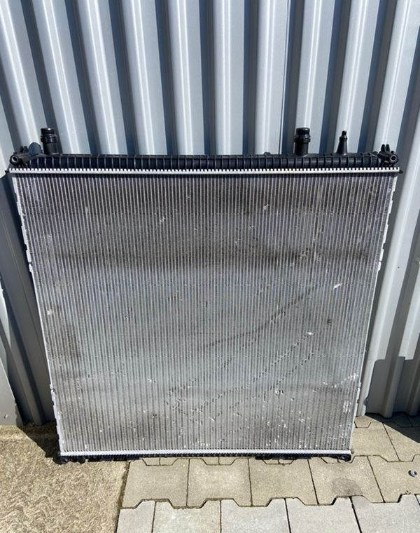 Chłodnica wody MAN TGX euro 6 - Radiator for Car: picture 2 Chłodnica wody MAN TGX euro 6 - Radiator for Car: picture 2