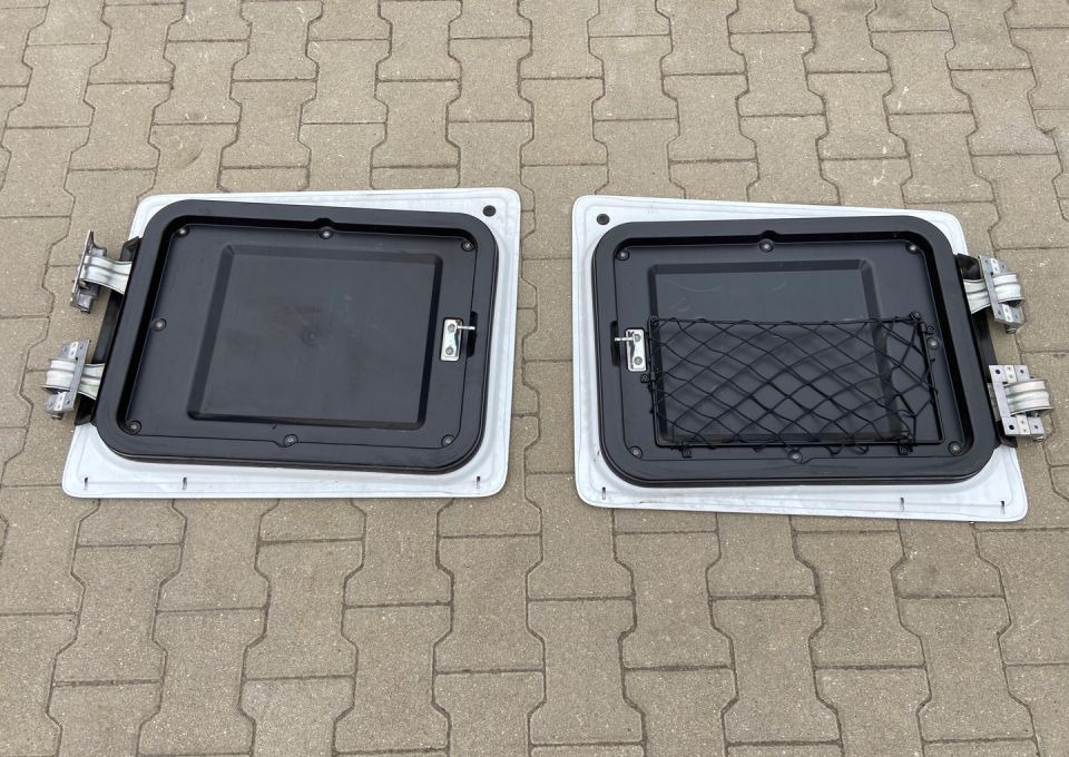 Drzwiczki schowka Mercedes Actros MP 4 klapa - Door and parts: picture 2 Drzwiczki schowka Mercedes Actros MP 4 klapa - Door and parts: picture 2