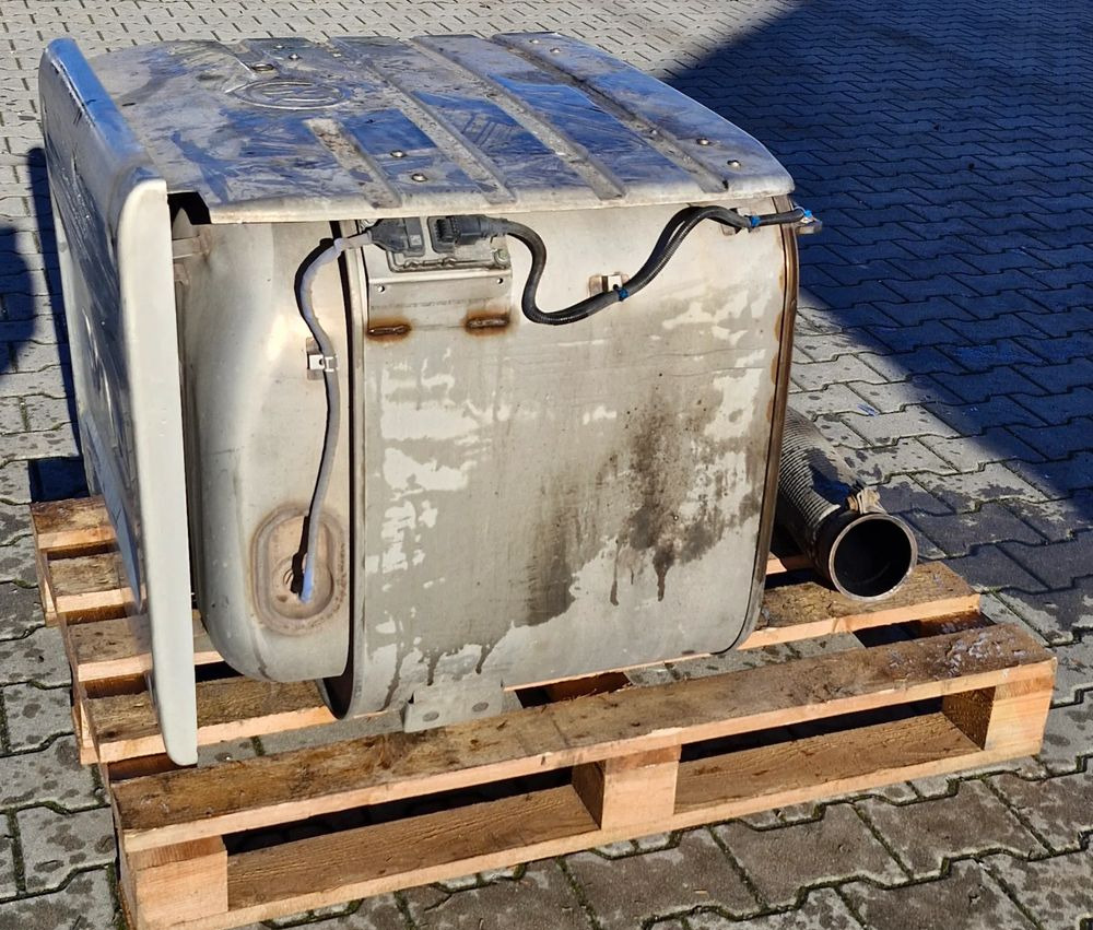 MAN TG3 TGX TGS KATALIZATOR TŁUMIK 81.151036182 81.151030164 - Catalytic converter: picture 4 MAN TG3 TGX TGS KATALIZATOR TŁUMIK 81.151036182 81.151030164 - Catalytic converter: picture 4