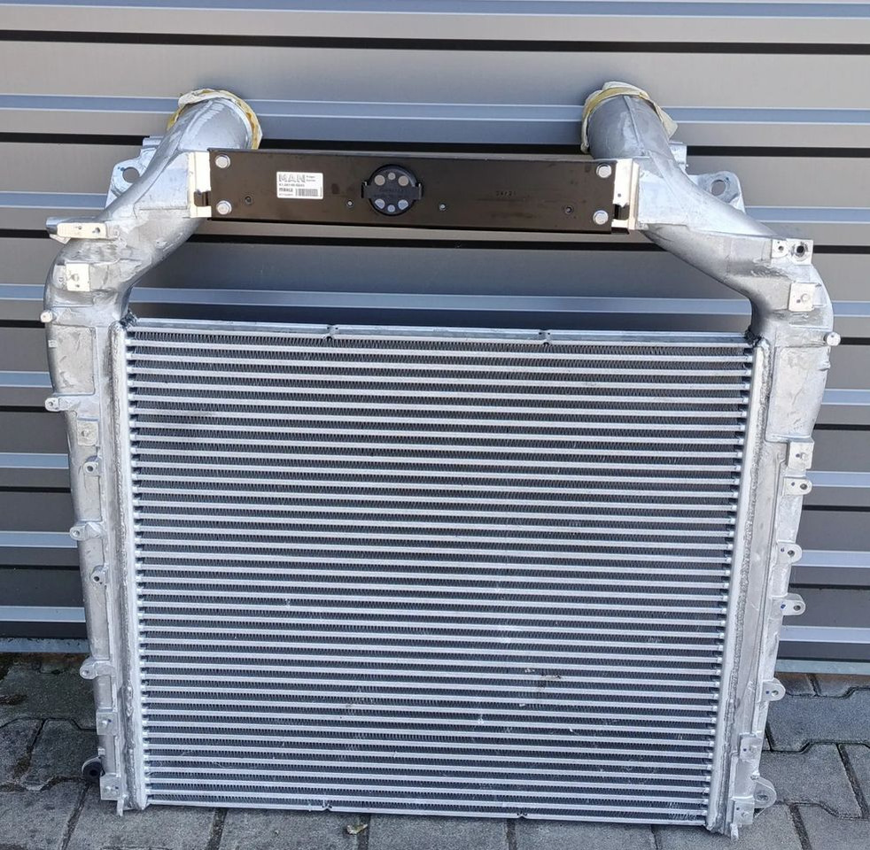 MAN TGS TG3 CHŁODNICA POWIETRZA INTERCOOLER NOWY - Intercooler for Truck: picture 2 MAN TGS TG3 CHŁODNICA POWIETRZA INTERCOOLER NOWY - Intercooler for Truck: picture 2
