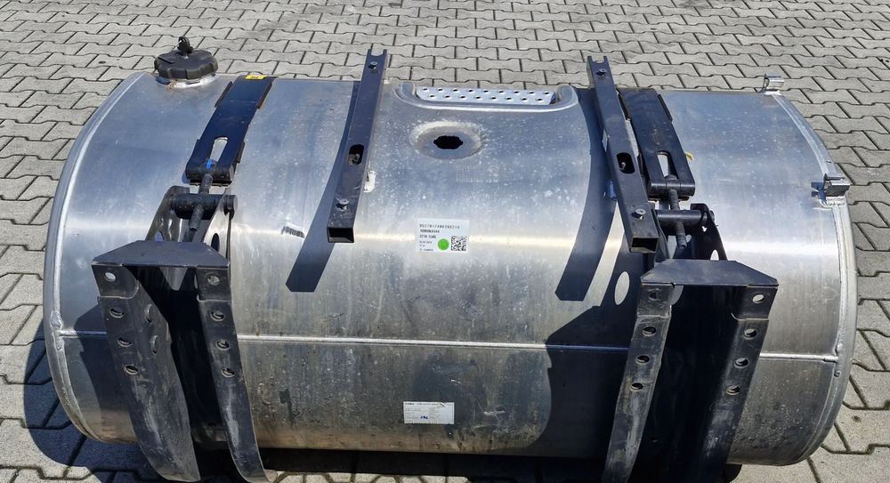 VOLVO FH4 RENAULT GAMA T ZBIORNIK PALIWA 550L NOWY - Fuel tank for Truck: picture 2 VOLVO FH4 RENAULT GAMA T ZBIORNIK PALIWA 550L NOWY - Fuel tank for Truck: picture 2