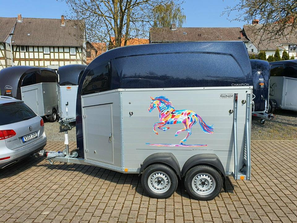 Böckmann Pferdeanhänger, Champion R, ALUBODEN, SaKa, 100 km/h - Horse trailer: picture 1 Böckmann Pferdeanhänger, Champion R, ALUBODEN, SaKa, 100 km/h - Horse trailer: picture 1