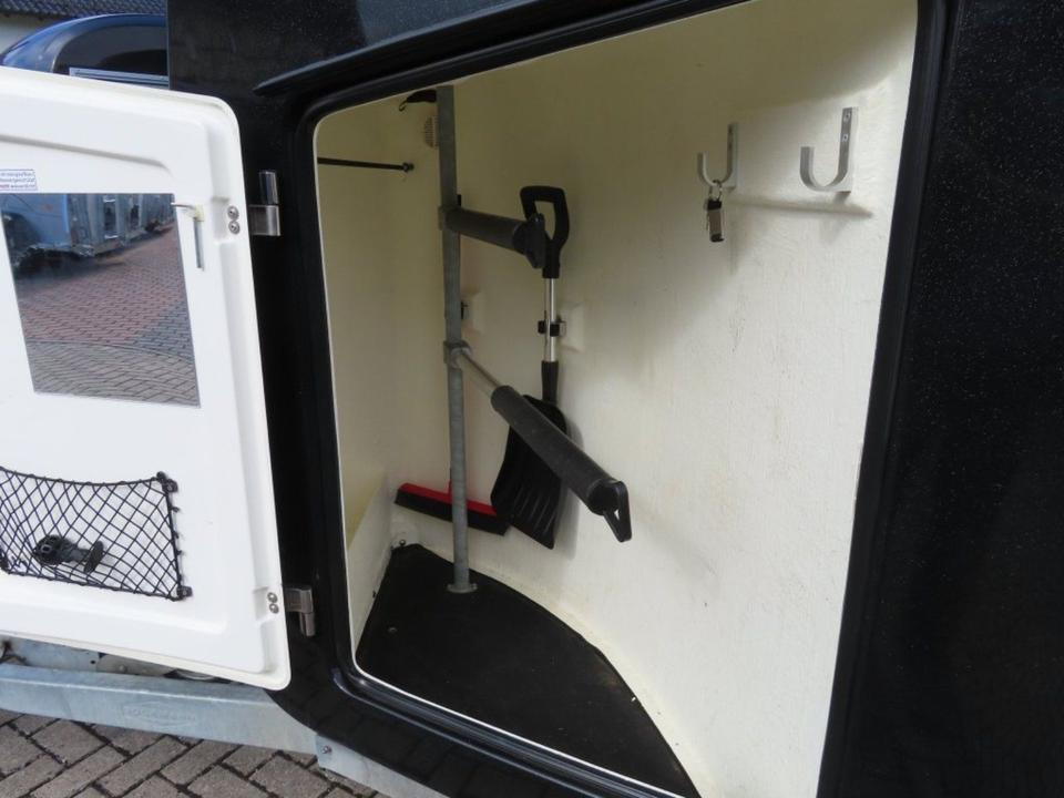 Böckmann Pferdeanhänger, Comfort, Alub. Sattelk. 100 km/h, top - Horse trailer: picture 3 Böckmann Pferdeanhänger, Comfort, Alub. Sattelk. 100 km/h, top - Horse trailer: picture 3