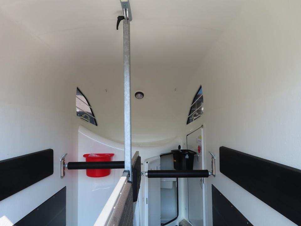 Horse trailer Böckmann Pferdeanhänger,Master-WCF, Flügeltür, SaKa. 100 km/h: picture 7