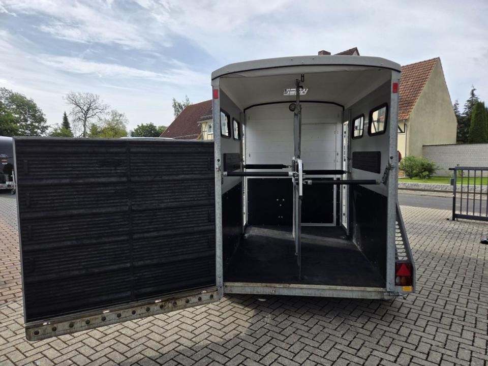 Pferdeanhänger Böckmann Portax L SR WCF 100km/h Flügeltür - Horse trailer: picture 5 Pferdeanhänger Böckmann Portax L SR WCF 100km/h Flügeltür - Horse trailer: picture 5