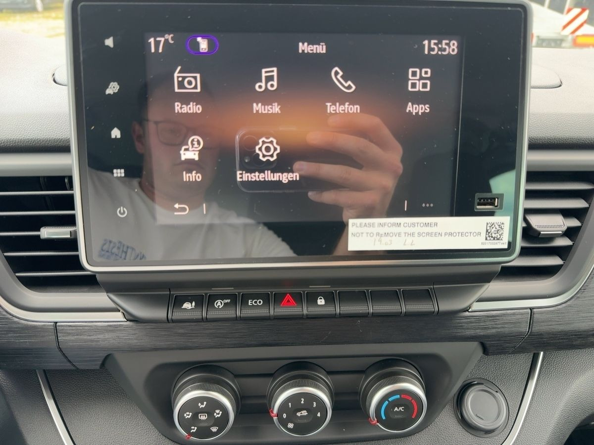 Renault Trafic Grand RED EDITION L2H1 dCi150 9-SITZE ALU on lease Renault Trafic Grand RED EDITION L2H1 dCi150 9-SITZE ALU: picture 15