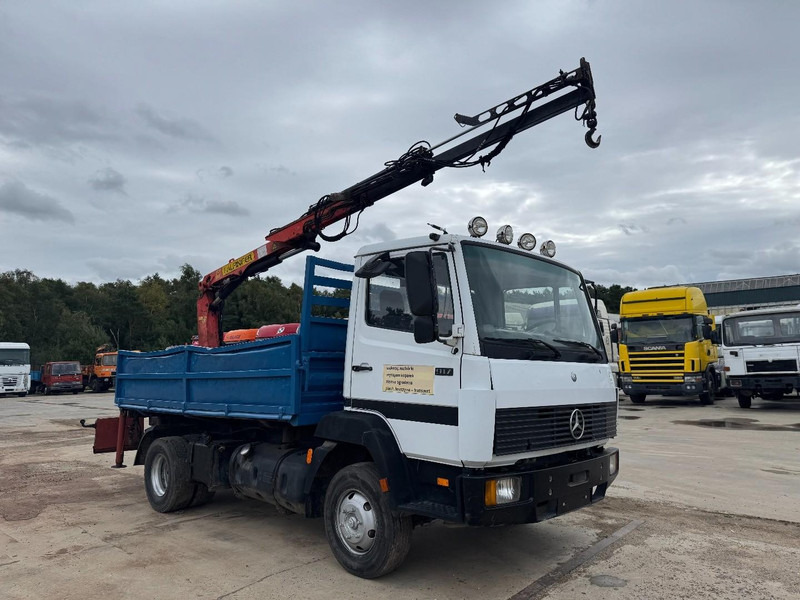 Mercedes-Benz SK 917 (STEEL SUSPENSION / PARLFINGER CRANE / AUXILIARY / 6 CYLINDER WITH MANUAL PUMP) - Tipper, Crane truck: picture 3 Mercedes-Benz SK 917 (STEEL SUSPENSION / PARLFINGER CRANE / AUXILIARY / 6 CYLINDER WITH MANUAL PUMP) - Tipper, Crane truck: picture 3