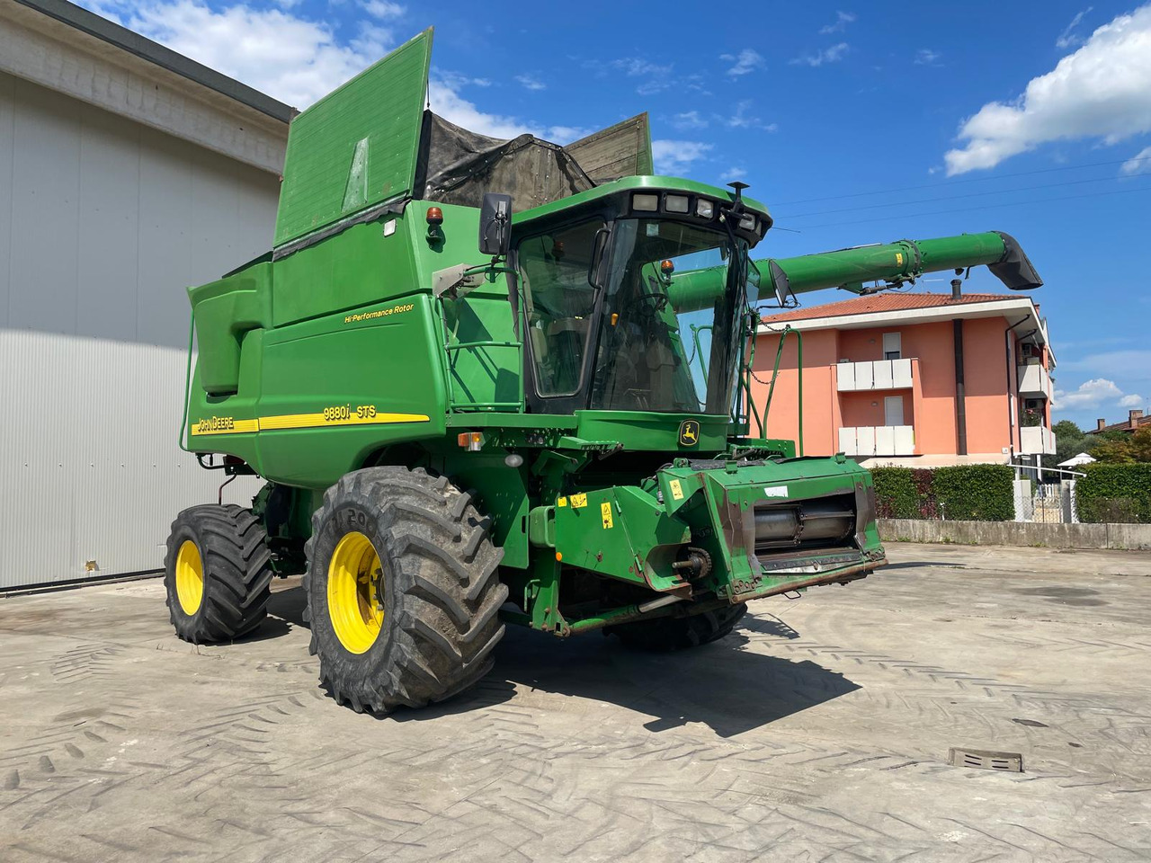 JOHN DEERE MIETITREBBIA STS 9880 - Combine harvester: picture 5 JOHN DEERE MIETITREBBIA STS 9880 - Combine harvester: picture 5