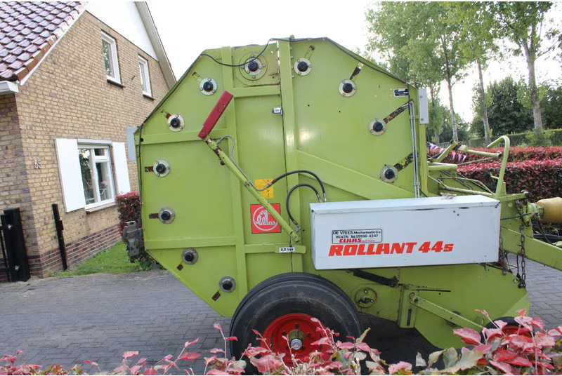 Claas Rollant 44S - Agricultural machinery: picture 2 Claas Rollant 44S - Agricultural machinery: picture 2