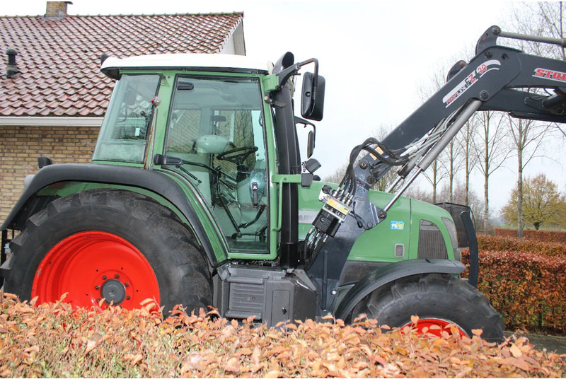 Fendt 410 Vario met Voorlader - Farm tractor: picture 2 Fendt 410 Vario met Voorlader - Farm tractor: picture 2