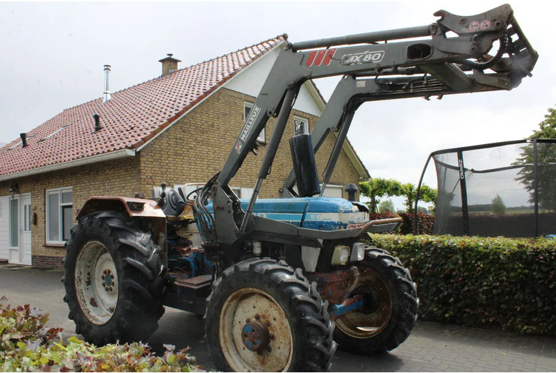 Farm tractor Ford 5610 met voorlader: picture 1