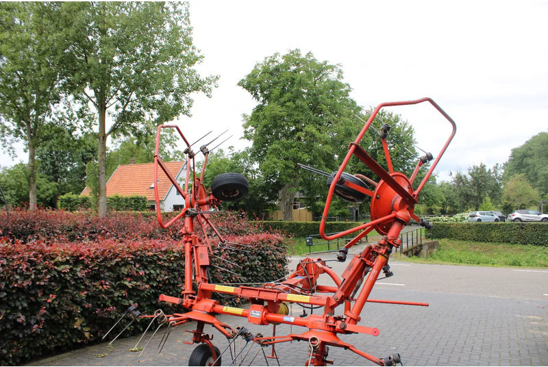 Kuhn GF 5000MHA - Tedder/ Rake: picture 4 Kuhn GF 5000MHA - Tedder/ Rake: picture 4