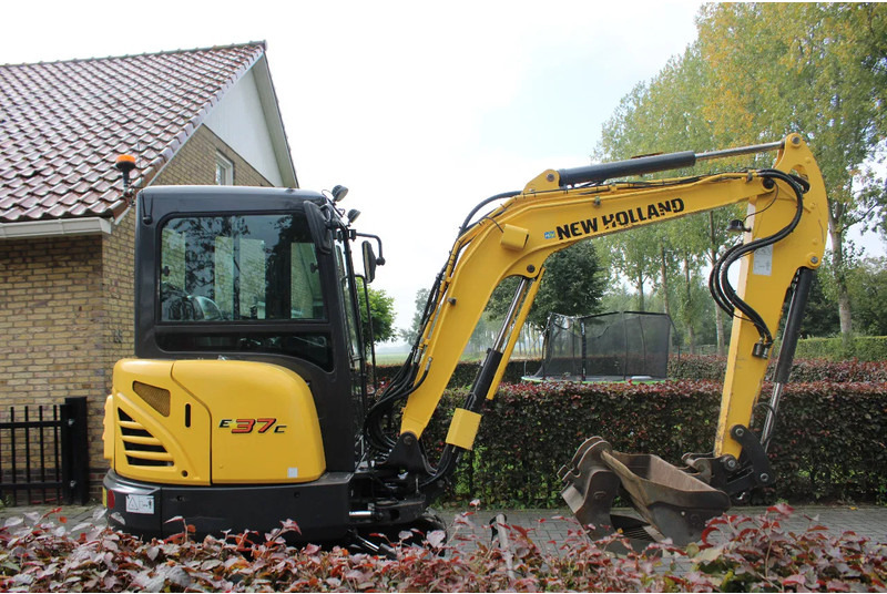 New Holland E37C - Mini crane: picture 2 New Holland E37C - Mini crane: picture 2