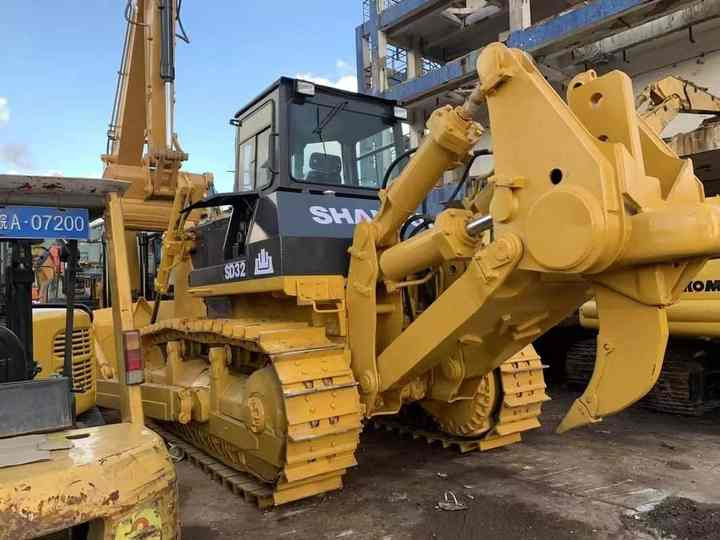 90% New China Hydraulic Shantui Sd32 Bulldozer Excellent Performance Used Shantui Sd32 Crawler Bulldozer for Sale - Bulldozer: picture 3 90% New China Hydraulic Shantui Sd32 Bulldozer Excellent Performance Used Shantui Sd32 Crawler Bulldozer for Sale - Bulldozer: picture 3