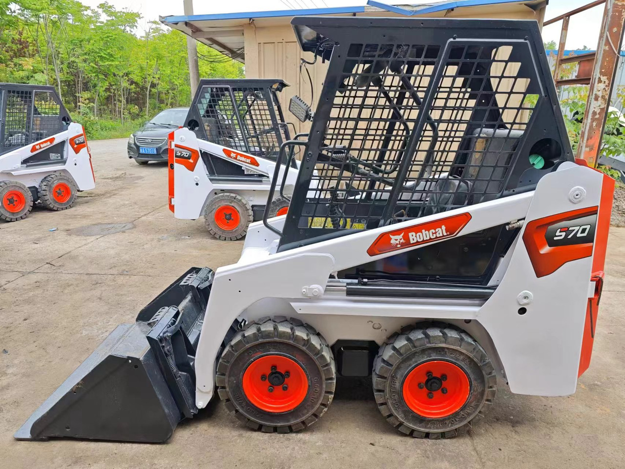 BOBCAT S70 - Skid steer loader: picture 1 BOBCAT S70 - Skid steer loader: picture 1