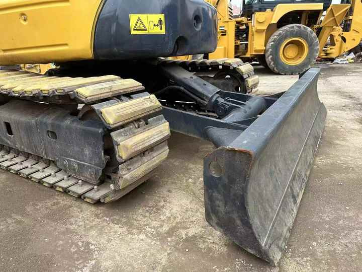 Best Quality Komatsu PC35mr Used Mini Excavator Earth-moving Machinery in Good Condition - Crawler excavator: picture 5 Best Quality Komatsu PC35mr Used Mini Excavator Earth-moving Machinery in Good Condition - Crawler excavator: picture 5