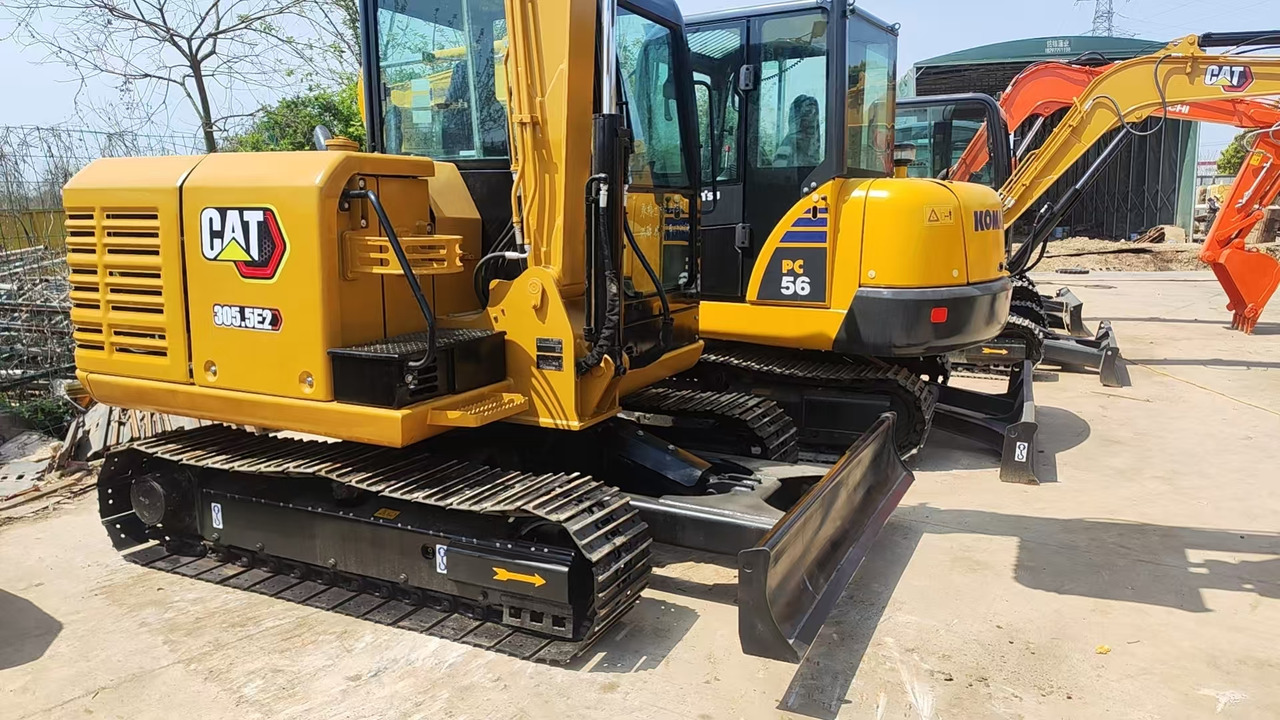 CATERPILLAR 303.5e - Mini excavator: picture 1 CATERPILLAR 303.5e - Mini excavator: picture 1