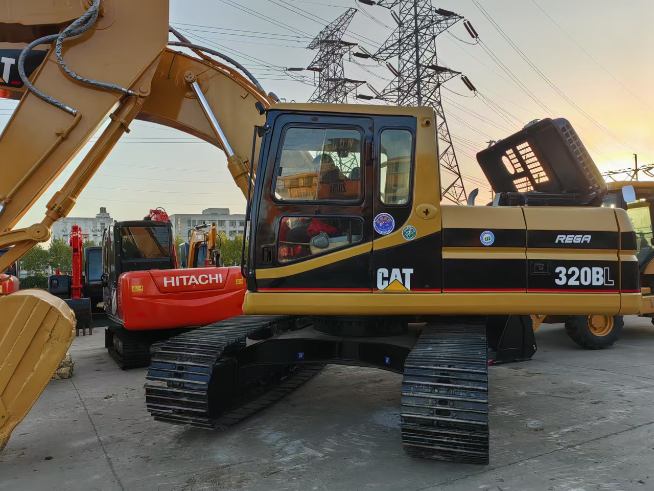 CATERPILLAR 320b - Crawler excavator: picture 2 CATERPILLAR 320b - Crawler excavator: picture 2