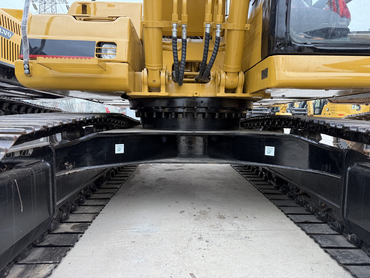 Crawler excavator CATERPILLAR 320b: picture 8