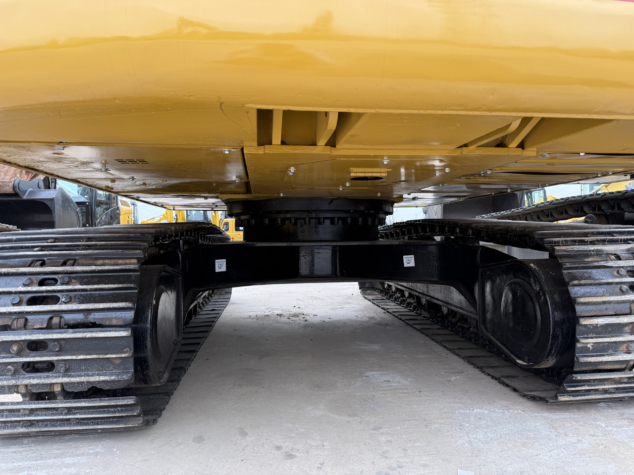 Crawler excavator CATERPILLAR 320b: picture 7