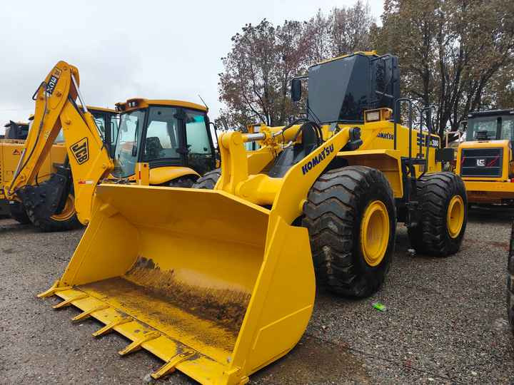 Wheel loader Certified Pre-Owned Komatsu WA380-3 | Heavy-Duty Loader for Mining/ Construction - Price Negotiable!: picture 6