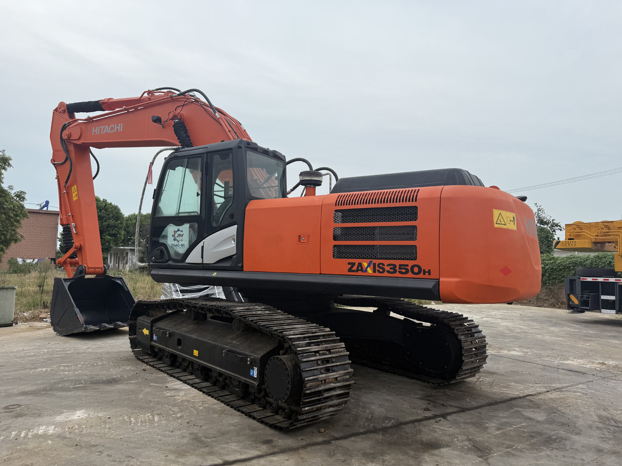 Hitachi 350-5g - Crawler excavator: picture 4 Hitachi 350-5g - Crawler excavator: picture 4