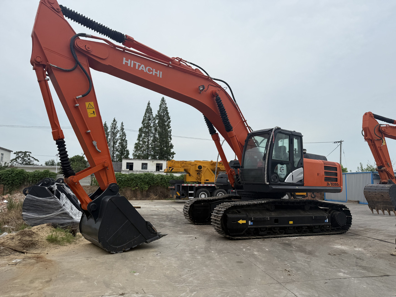Hitachi Used Hitachi 350-5g Excavator - Crawler excavator: picture 2 Hitachi Used Hitachi 350-5g Excavator - Crawler excavator: picture 2