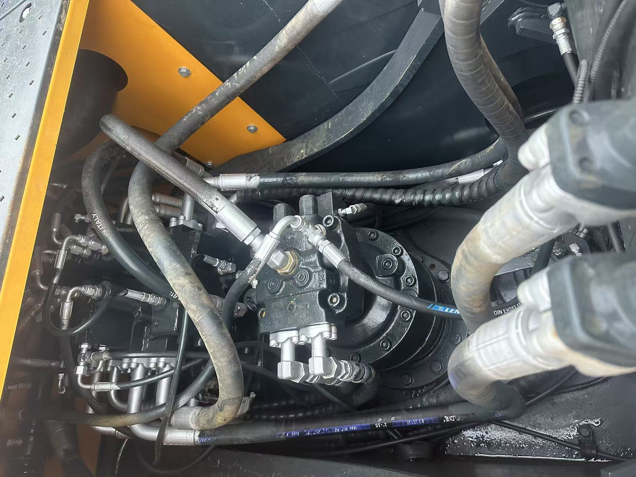 Hyundai 220-9s [ Copy ] on lease Hyundai 220-9s [ Copy ]: picture 24