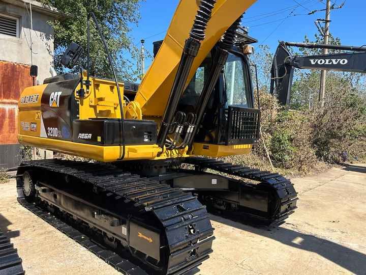 Low Shipping Certified Pre-Owned Cat 320DLExcavator | Heavy-Duty Loader for Mining/ Construction - Price Negotiable! - Crawler excavator: picture 4 Low Shipping Certified Pre-Owned Cat 320DLExcavator | Heavy-Duty Loader for Mining/ Construction - Price Negotiable! - Crawler excavator: picture 4