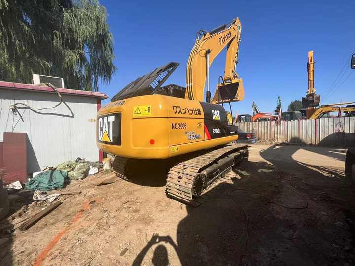 Urgent Sale! Used Cat 320D2Exavator | Low Operating Hours, Flexible Payment Options! - Crawler excavator: picture 4 Urgent Sale! Used Cat 320D2Exavator | Low Operating Hours, Flexible Payment Options! - Crawler excavator: picture 4