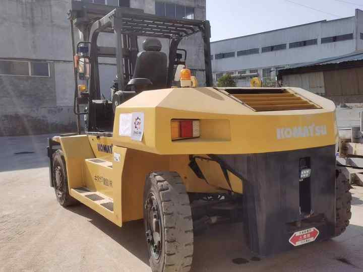 Used Original Japan Brand komatsu 15tons Forklift for Sale Low Working Hours Strong Power - Forklift: picture 2 Used Original Japan Brand komatsu 15tons Forklift for Sale Low Working Hours Strong Power - Forklift: picture 2