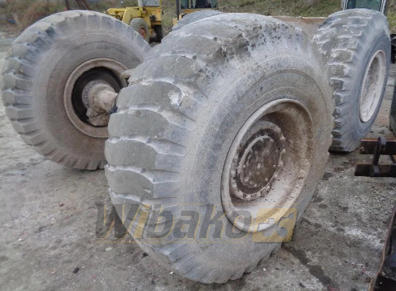 18/25 16/47/23 - Wheel loader: picture 1 18/25 16/47/23 - Wheel loader: picture 1