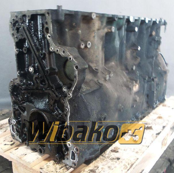 Crankcase Volvo D12C - Crankcase for Construction machinery: picture 1 Crankcase Volvo D12C - Crankcase for Construction machinery: picture 1