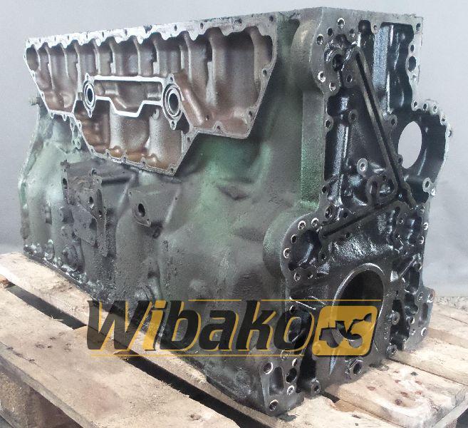 Crankcase Volvo D12D 9082987 - Crankcase for Construction machinery: picture 1 Crankcase Volvo D12D 9082987 - Crankcase for Construction machinery: picture 1
