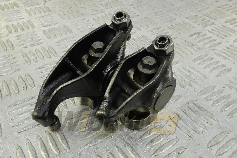Cummins 4995602 - Cylinder head for Construction machinery: picture 1 Cummins 4995602 - Cylinder head for Construction machinery: picture 1