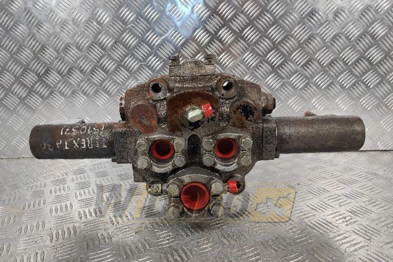 David Brown V3A4011F22VEH 851093L0020 - Hydraulic valve for Construction machinery: picture 1 David Brown V3A4011F22VEH 851093L0020 - Hydraulic valve for Construction machinery: picture 1