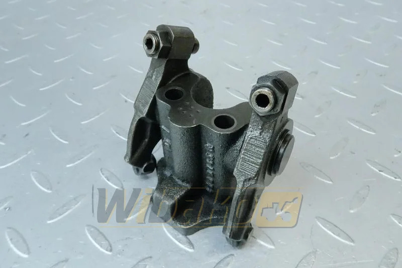 Deutz 04200960 - Cylinder head for Construction machinery: picture 1 Deutz 04200960 - Cylinder head for Construction machinery: picture 1