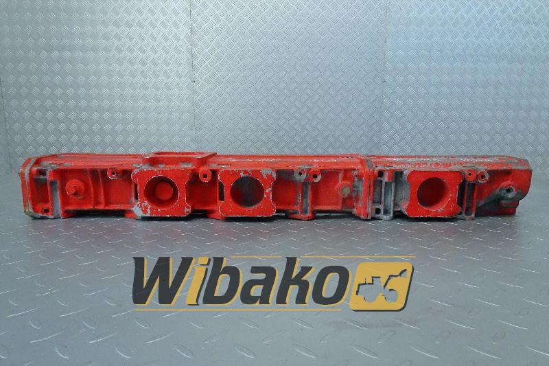 Intake manifold for engine Deutz BF6M1013 04205666R2 - Intake manifold for Construction machinery: picture 1 Intake manifold for engine Deutz BF6M1013 04205666R2 - Intake manifold for Construction machinery: picture 1