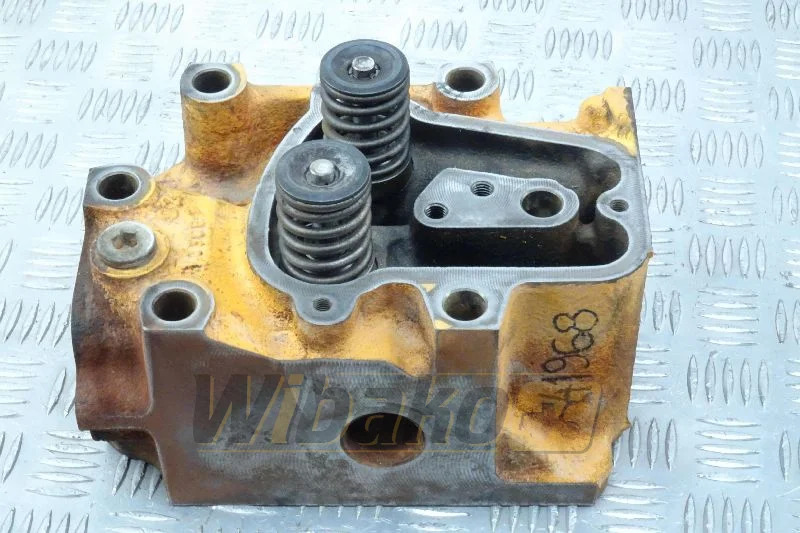 Liebherr 9269498 - Cylinder head for Construction machinery: picture 1 Liebherr 9269498 - Cylinder head for Construction machinery: picture 1