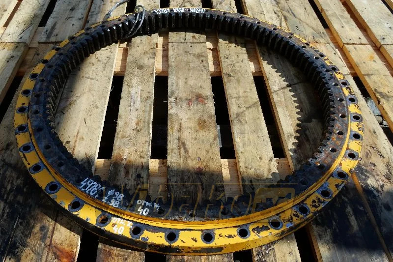 Liebherr R312 - Slewing ring for Construction machinery: picture 1 Liebherr R312 - Slewing ring for Construction machinery: picture 1