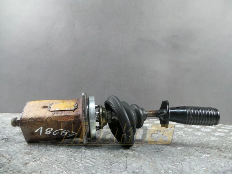 Liebherr VG7 4/4 TLU 04 9270501 103 - Hydraulic valve for Construction machinery: picture 1 Liebherr VG7 4/4 TLU 04 9270501 103 - Hydraulic valve for Construction machinery: picture 1