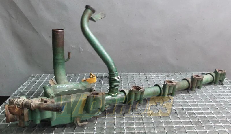 Volvo TD164KAE 980429 - Intake manifold for Construction machinery: picture 1 Volvo TD164KAE 980429 - Intake manifold for Construction machinery: picture 1