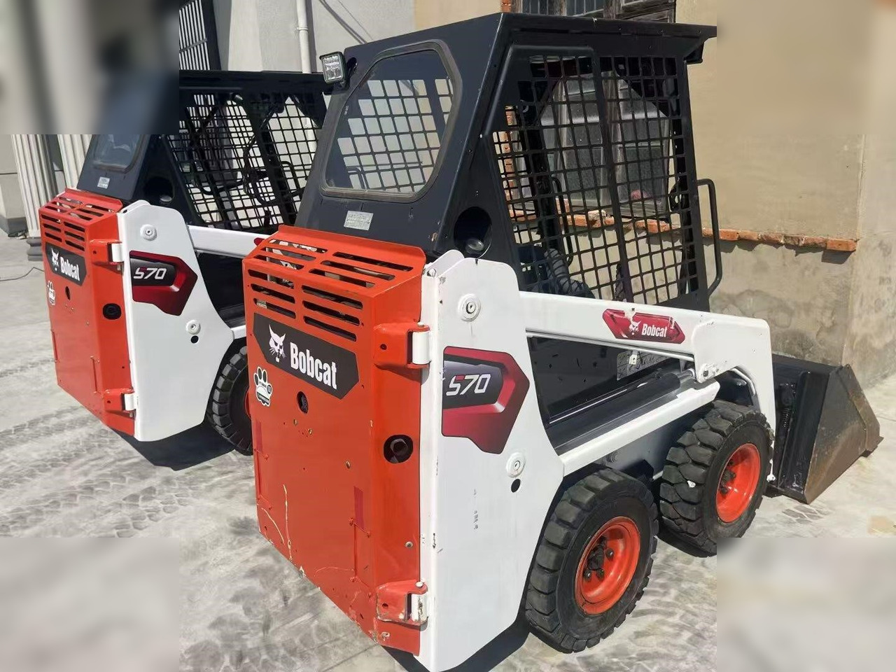 Skid steer loader BOBCAT S70: picture 14