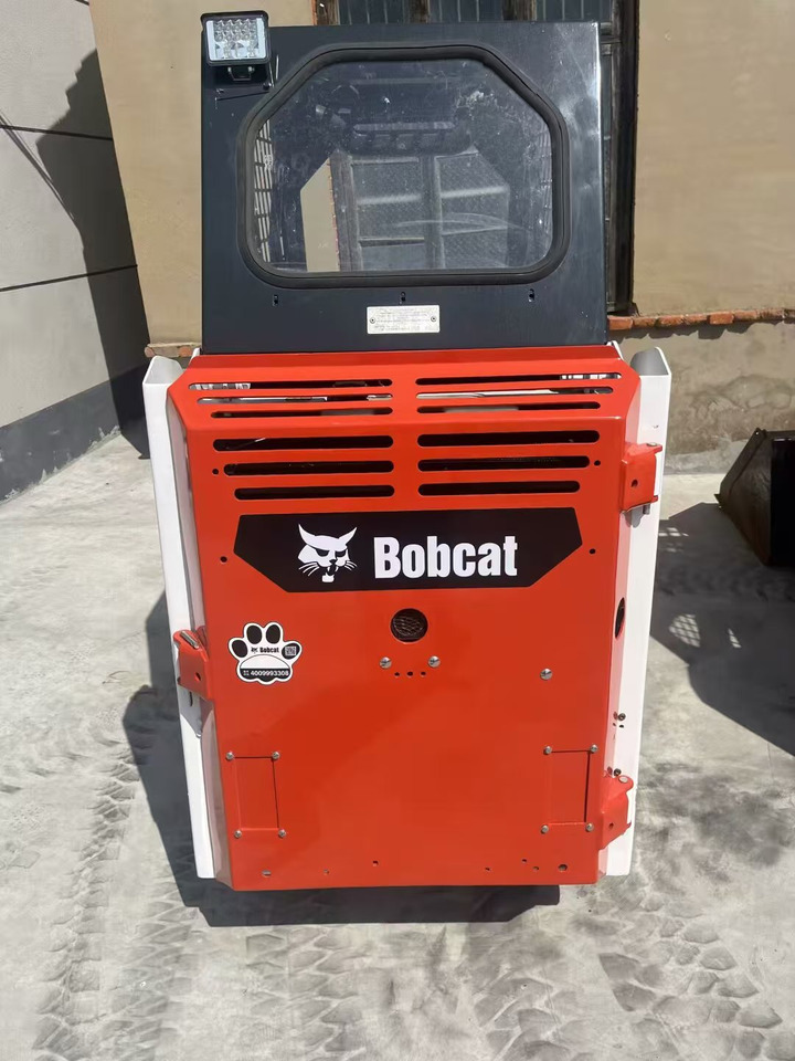 BOBCAT S730 - Skid steer loader: picture 2 BOBCAT S730 - Skid steer loader: picture 2