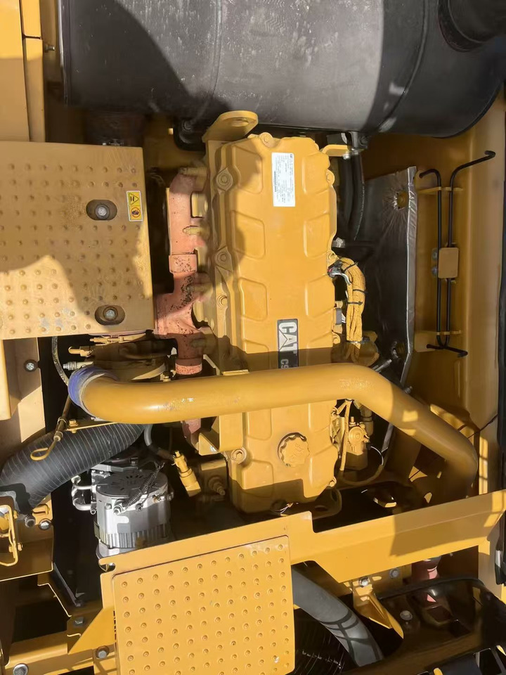CATERPILLAR 330D2 - Crawler excavator: picture 2 CATERPILLAR 330D2 - Crawler excavator: picture 2